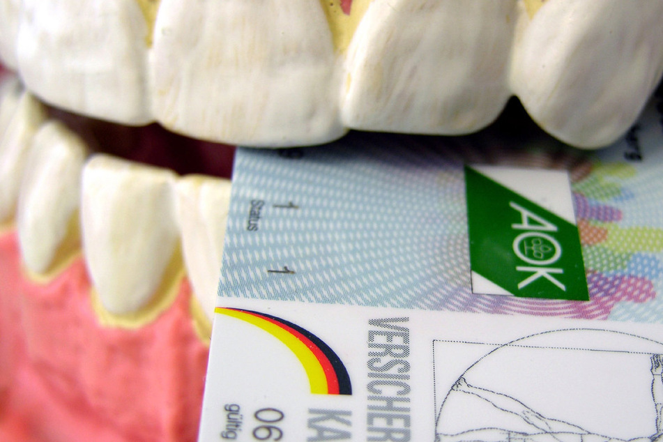 Probleme für AOK-Patienten: Versorgung laut Bayerns Zahnärzten gefährdet
