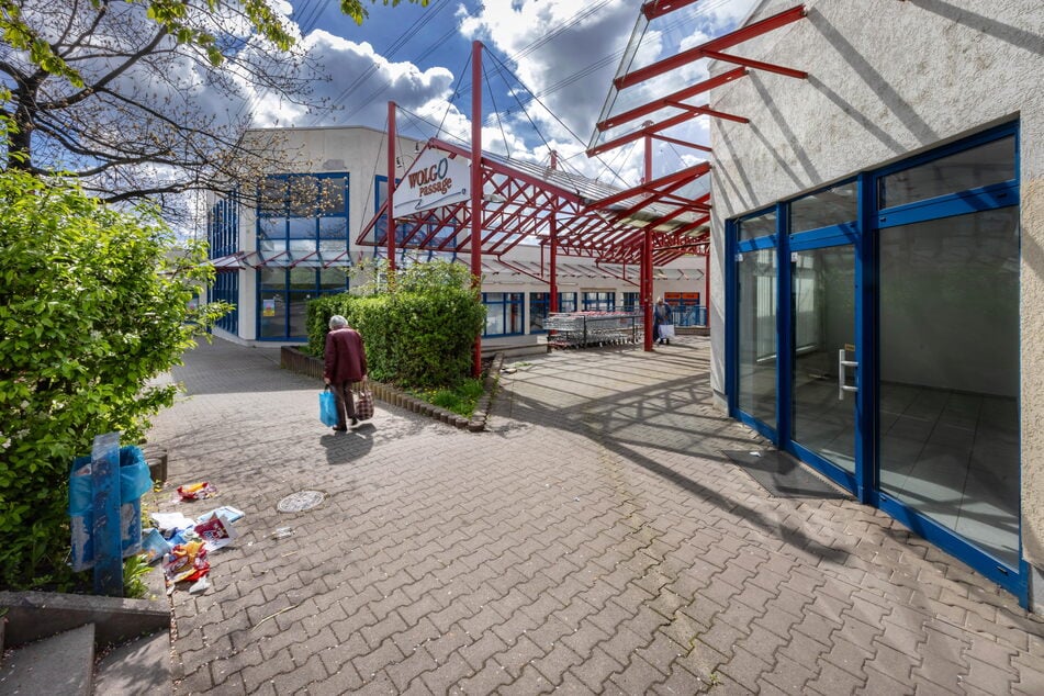 In der Wolgo-Passage im Heckertgebiet stehen viele Geschäfte leer.