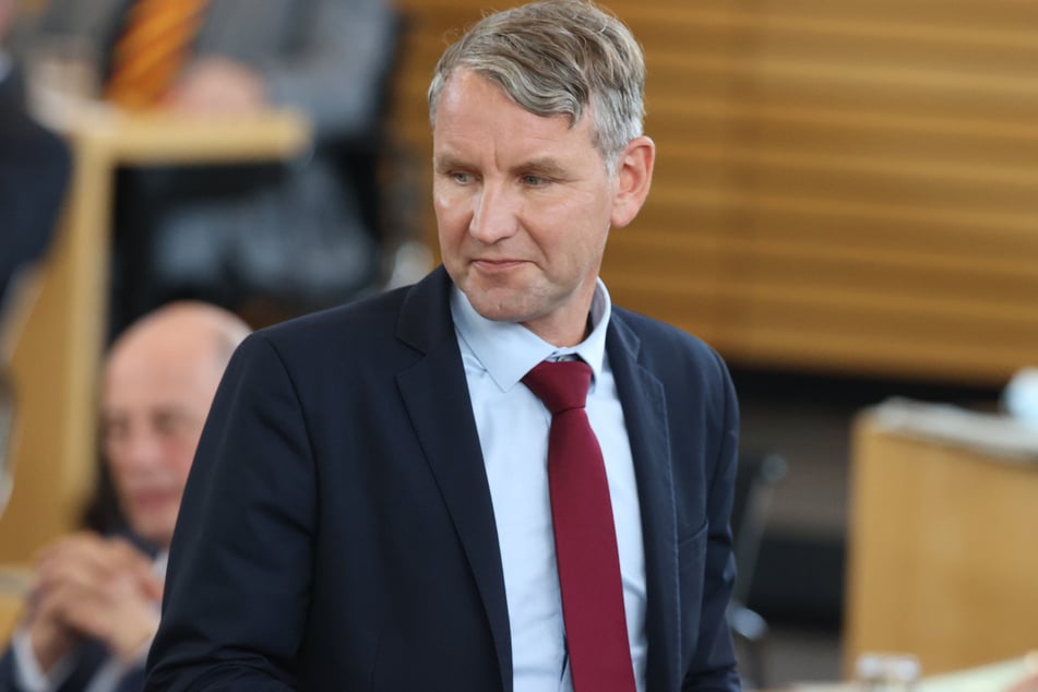 Thüringens AfD-Chef Björn Höcke (50) hat wohl der CDU-Fraktion gemeinsam mit seinem Kollegen Stefan Möller Windbeutel geschenkt. (Archivbild)