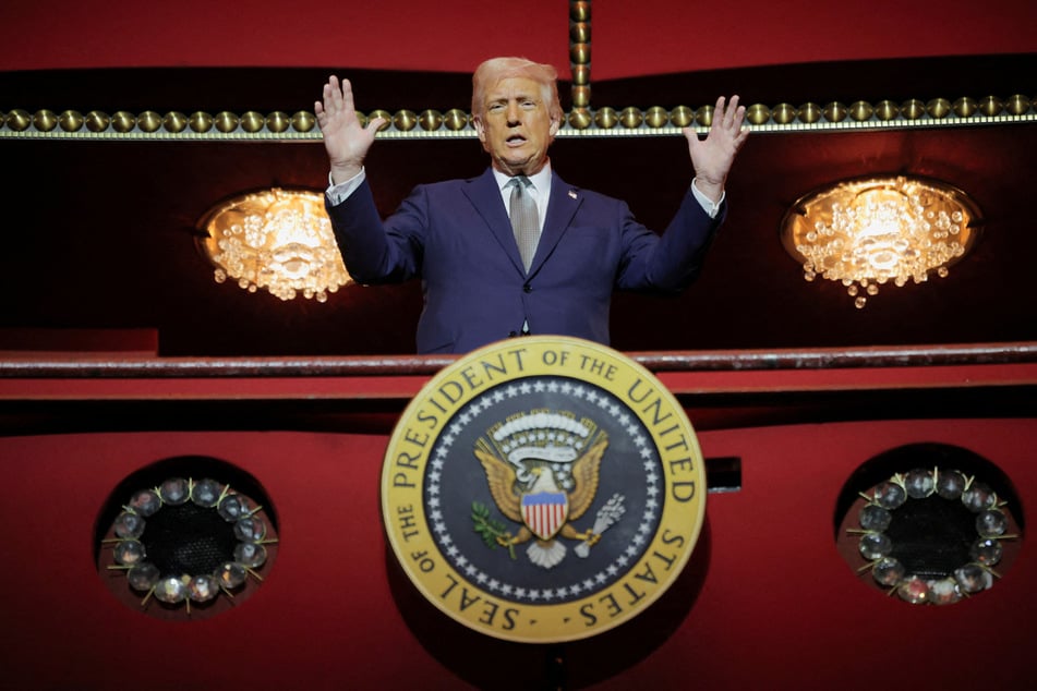 Donald Trump put on a dramatic display of power as he made his first visit to the Kennedy Center since installing himself as chairman and ousting its leadership.