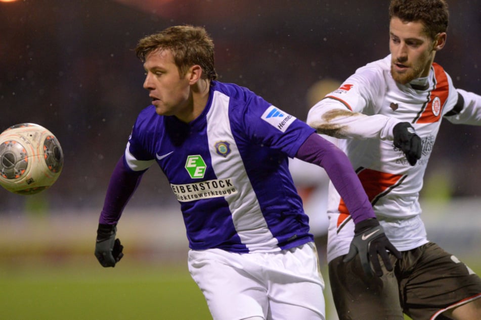 Guido Kocer (33, l.) spielte in Deutschland schon für den FC Hansa Rostock, den SV Babelsberg 03 und den FC Erzgebirge Aue.