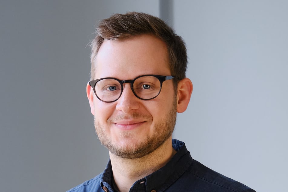 Kommunikationsforscher Simon Lübke (34) von der Uni Leipzig glaubt: Da sind auch Bots im Spiel.