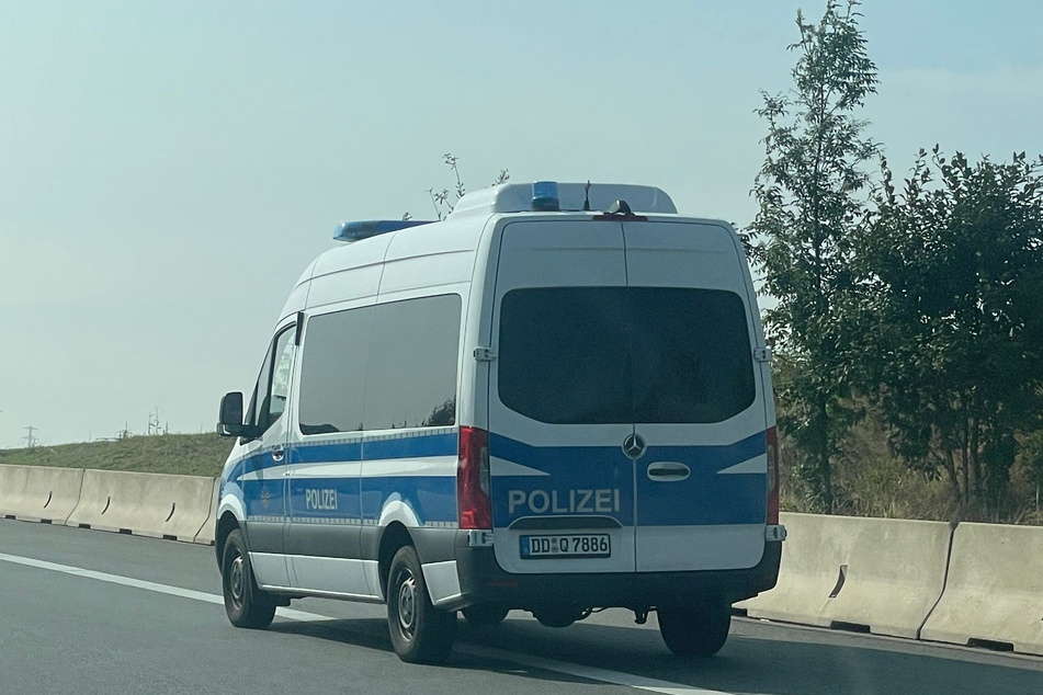 Die Polizei ist auf der Strecke zwischen Dresden und Chemnitz im Einsatz.