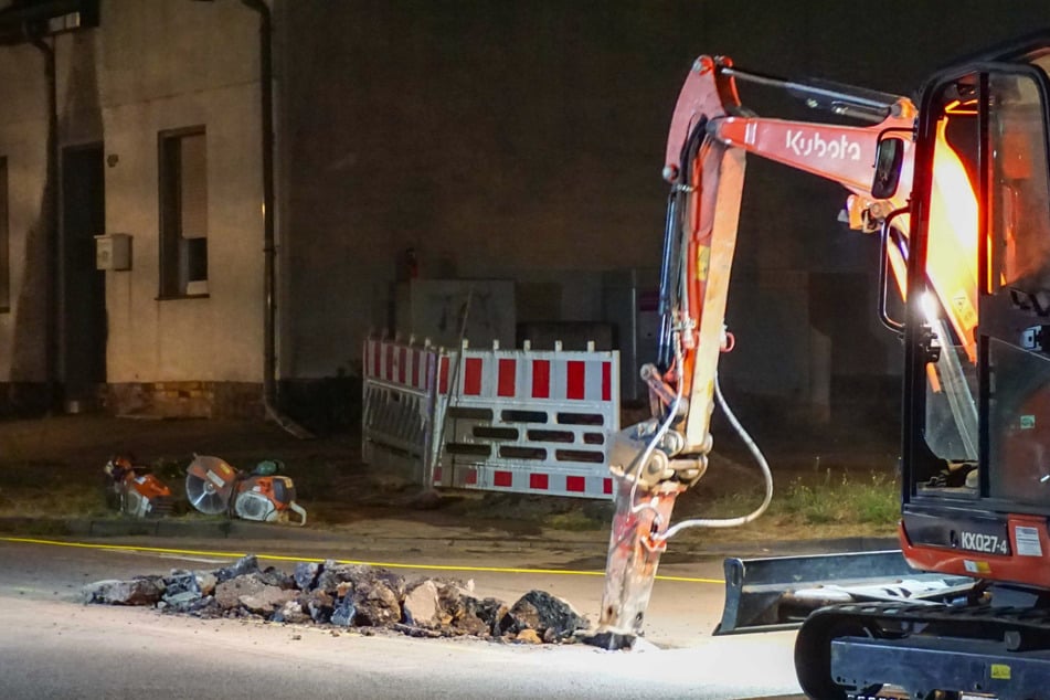 Nächtlicher Alarm wegen Gasleck! Anwohner suchen in Feuerwache Zuflucht