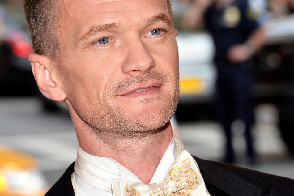 Schauspieler Neil Patrick Harris hatte im Frühjahr Corona, ins inzwischen aber wieder vollständig genesen.