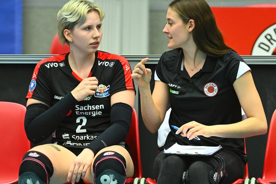 Winter und Sarah Straube (21, r.) bilden aber der neuen Saison ein Zuspiel-Duo beim DSC.