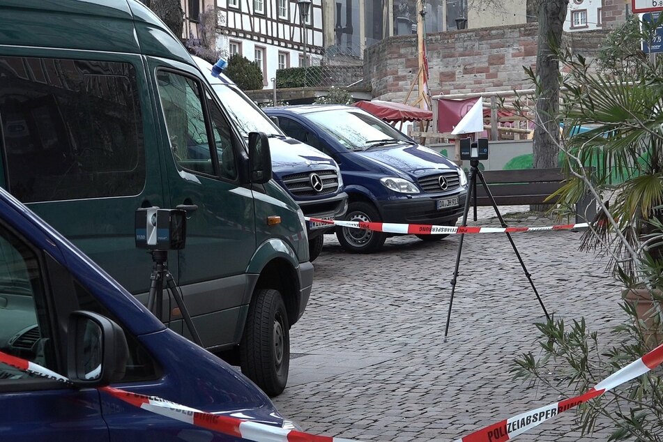 Die Kripo in Bensheim hat vor Ort die Ermittlungen aufgenommen.