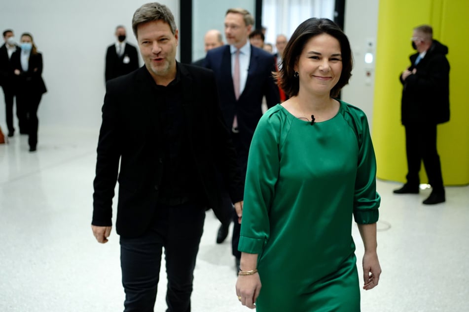 Die scheidende Grünen-Spitze: Wirtschaftsminister Robert Habeck (52) und Außenministerin Annalena Baerbock (40).