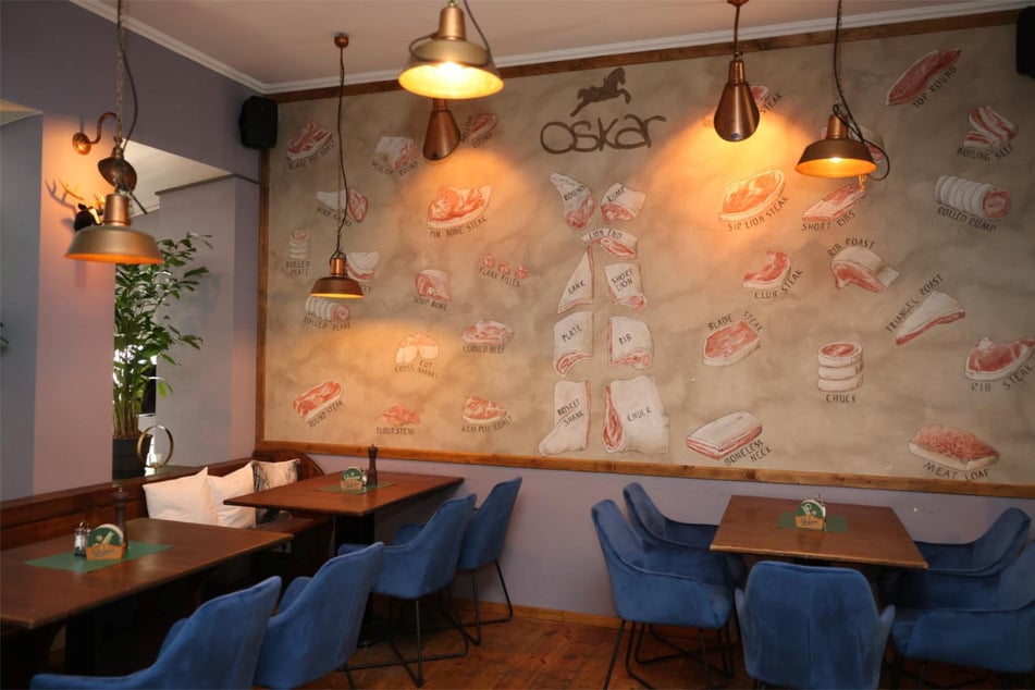 Im Winter kann Matte in seinem Restaurant theoretisch 42 Personen gleichzeitig bewirten.