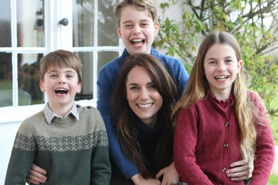 Kate Middleton's (c.) Mother's Day photo was quickly criticized for obvious photoshopping, which the Princess of Wales later took the blame for.
