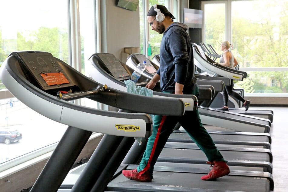 Abzock-Klauseln: Verbraucherzentrale nimmt sächsische Fitnessstudios ins Visier - und zieht eines vor Gericht