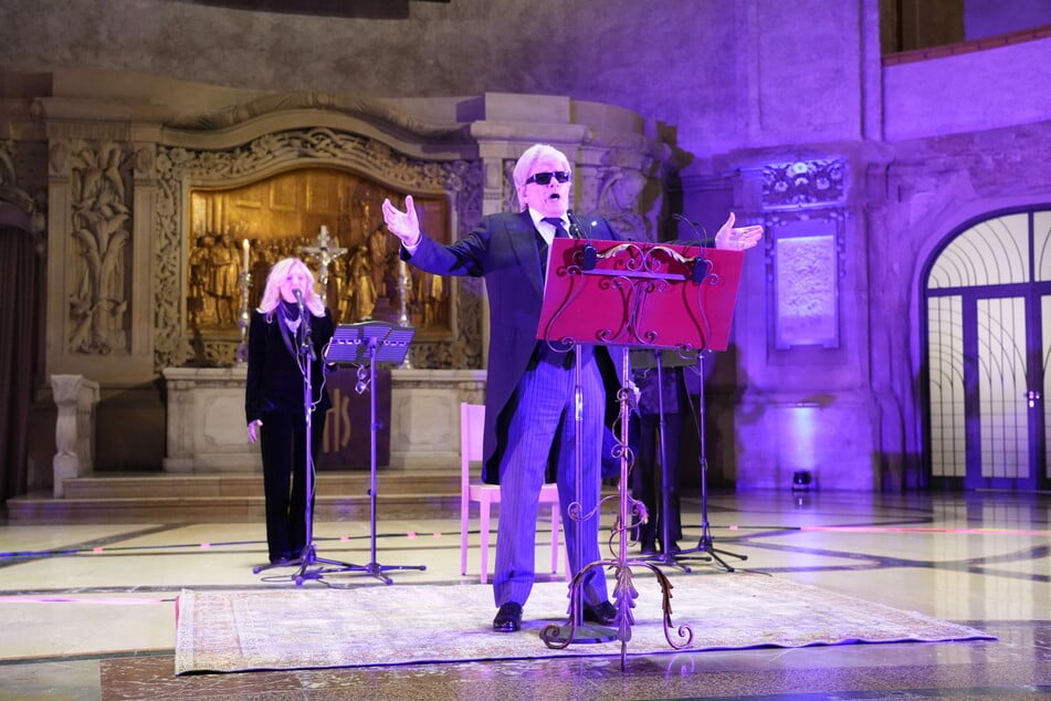 Mit seiner kraftvollen Stimme füllte Heino die Kreuzkirche aus - ein Gänsehaut-Moment für viele der Besucher.