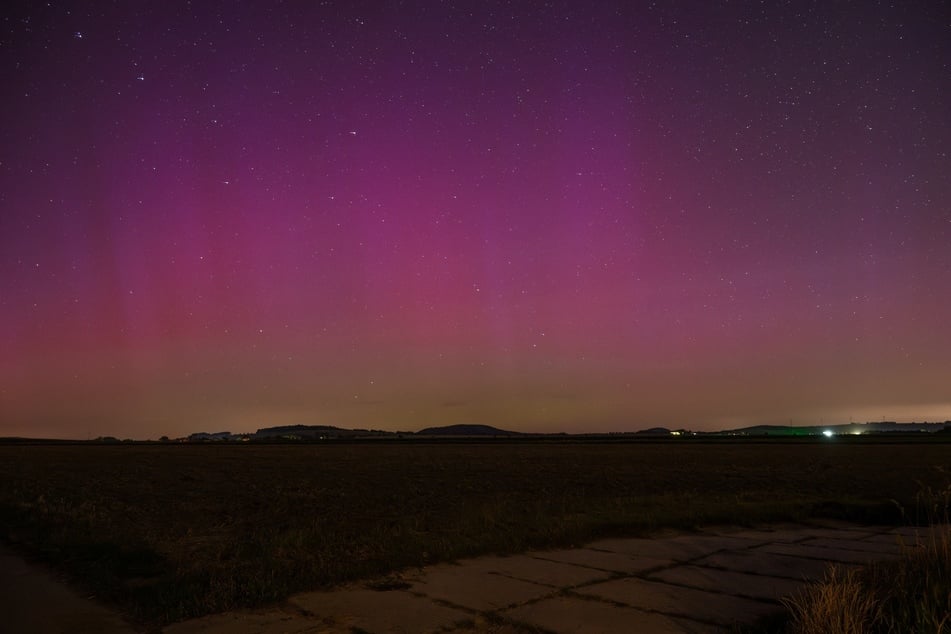 Auch in Zittau im Osten Sachsens war der Himmel in Lila getüncht.