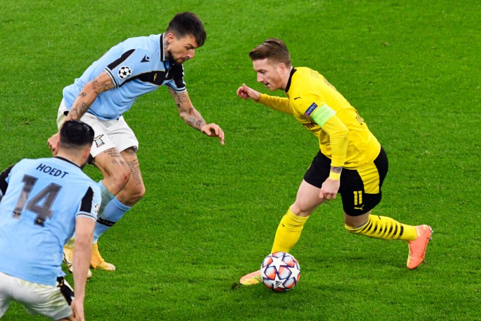 Dem BVB um Kapitän Marco Reus (r.) reichte das 1:1, um vorzeitig ins Achtelfinale einzuziehen.