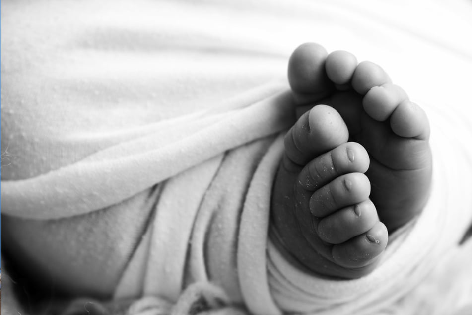 Baby-Leiche in Müllsack am Straßenrand gefunden