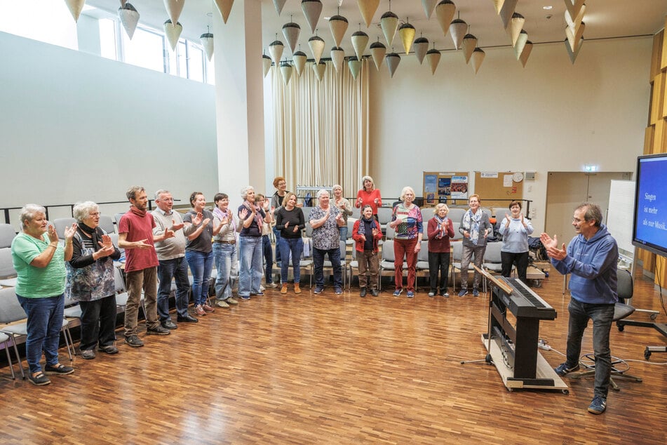 Den Sing-Workshop "Singen für die Seele" gibt es seit November 2024 im Kulturpalast. Er soll nun monatlich stattfinden.