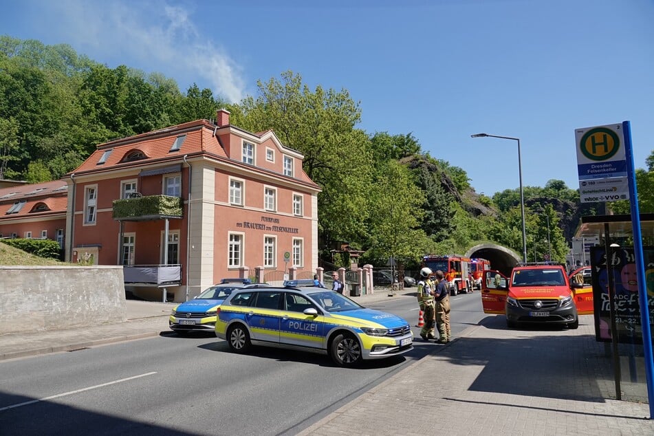 Zur Sicherheit sperrte die Polizei die Tharandter Straße samt Ingrid-Tunnel.
