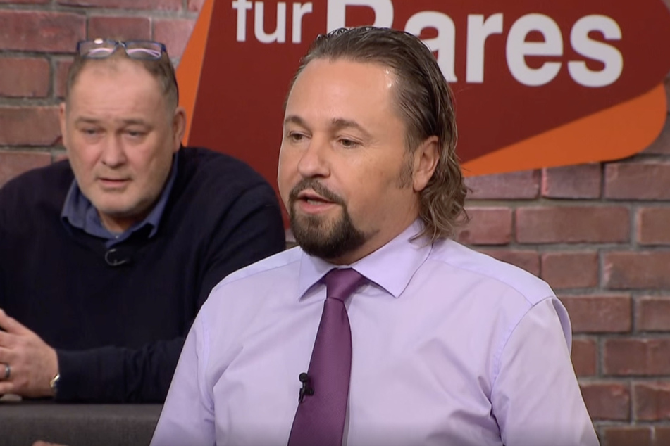 Händler Wolfgang Pauritsch (49, rechts) hätte 800 Euro für den Koffer gezahlt. Das war Harpering jedoch zu wenig.