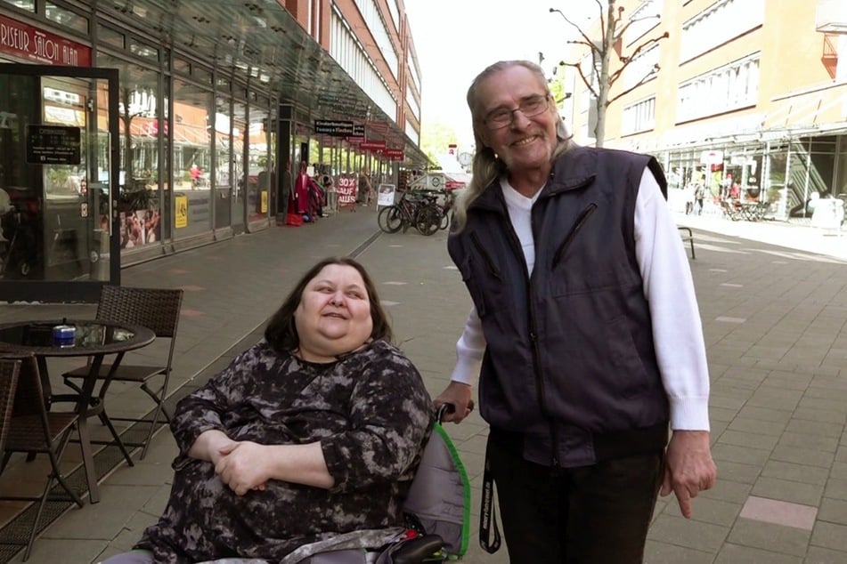 Manja (53) und Norbert (63) waren verlobt und seit Jahren ein Paar.