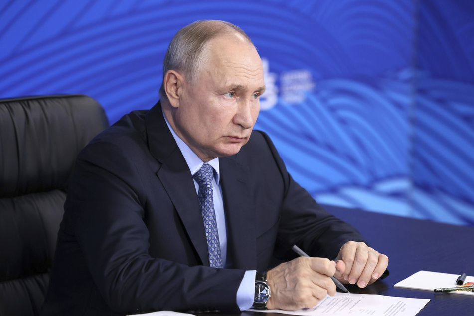 Präsident Putin (70) redet die militärischen Erfolge der Ukraine klein.