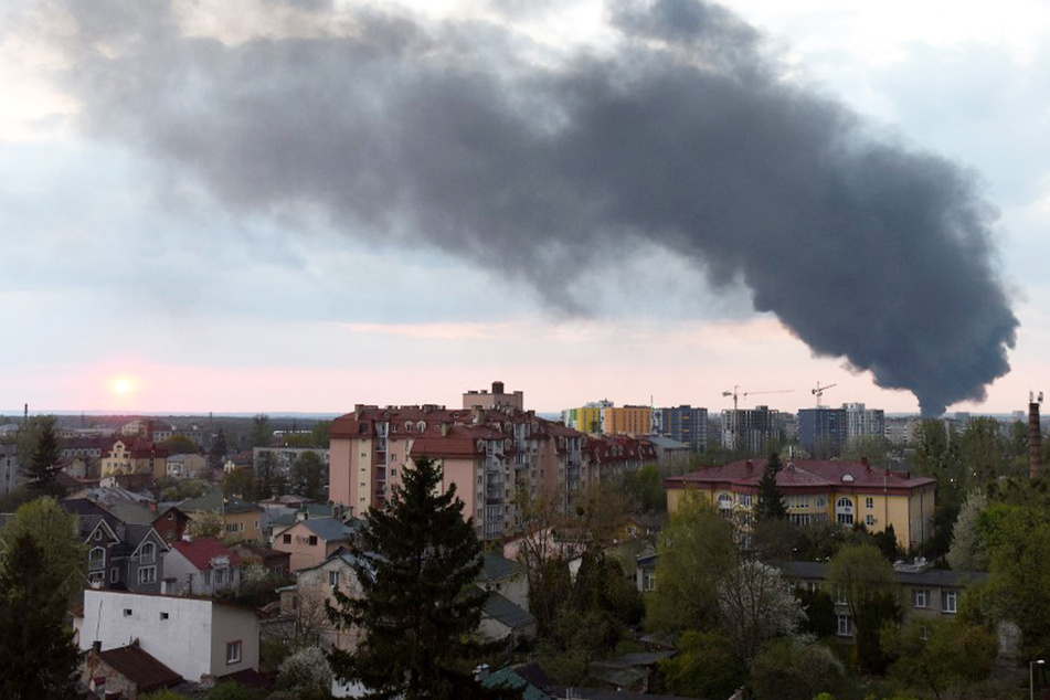 Ukraine-Krieg, Tag 70: Mehr als 70 Luftangriffe binnen eines Tages