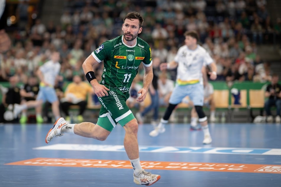 Lukas Binder (34) hat sich beim Auswärtsspiel gegen TUSEM Essen am vergangenen Freitag eine Knieverletzung zugezogen.