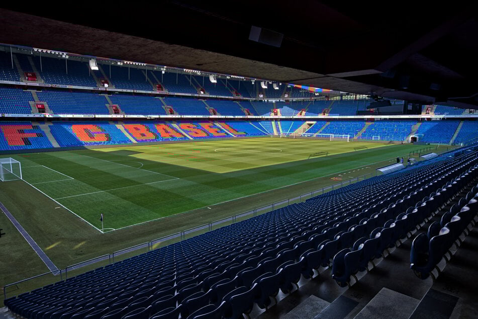 Der St. Jakob-Park in Basel ist ein Austragungsort der Frauen-EM 2025.