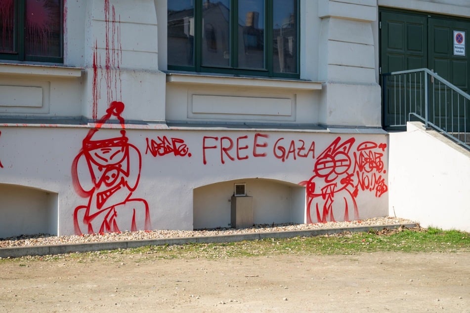 Neben den Schriftzügen wurden auch Karikaturen hinterlassen.