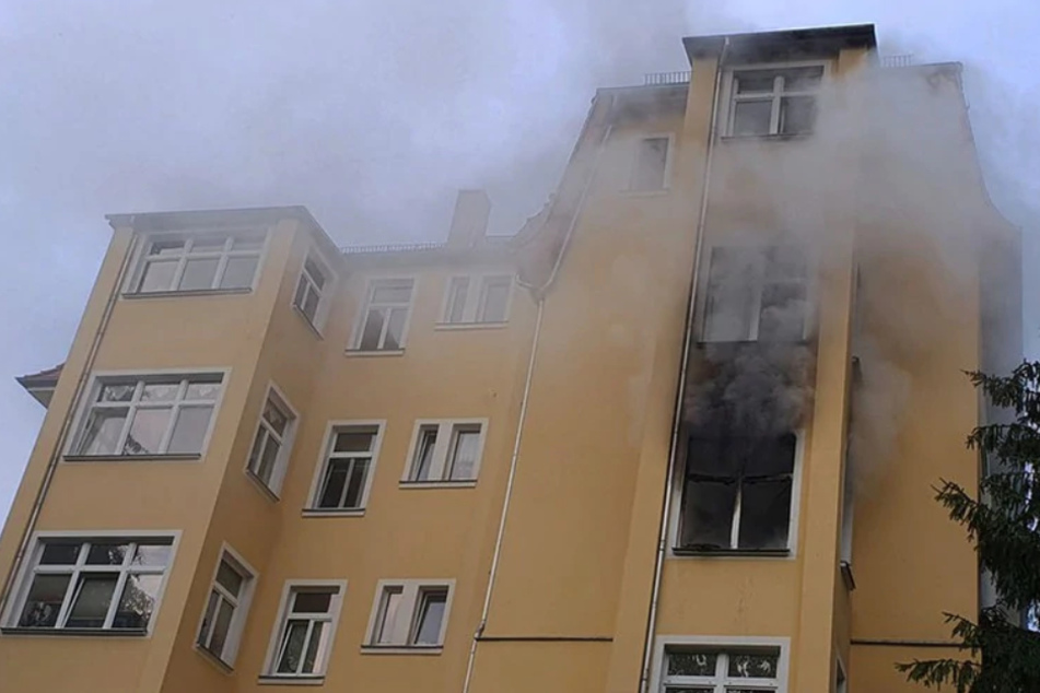 Starker Rauch behinderte die Sicht der Einsatzkräfte.