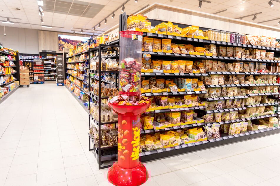 Vom Sortiment bis zur Kasse sorgen motivierte Mitarbeiter im Markt für einen reibungslosen Einkauf.