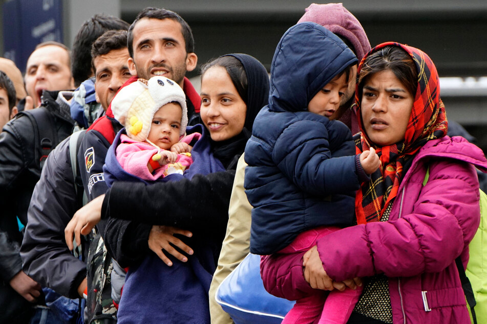 Landesdirektion schlägt Alarm: Sachsen stößt bei Flüchtlingsaufnahme an die Grenzen!