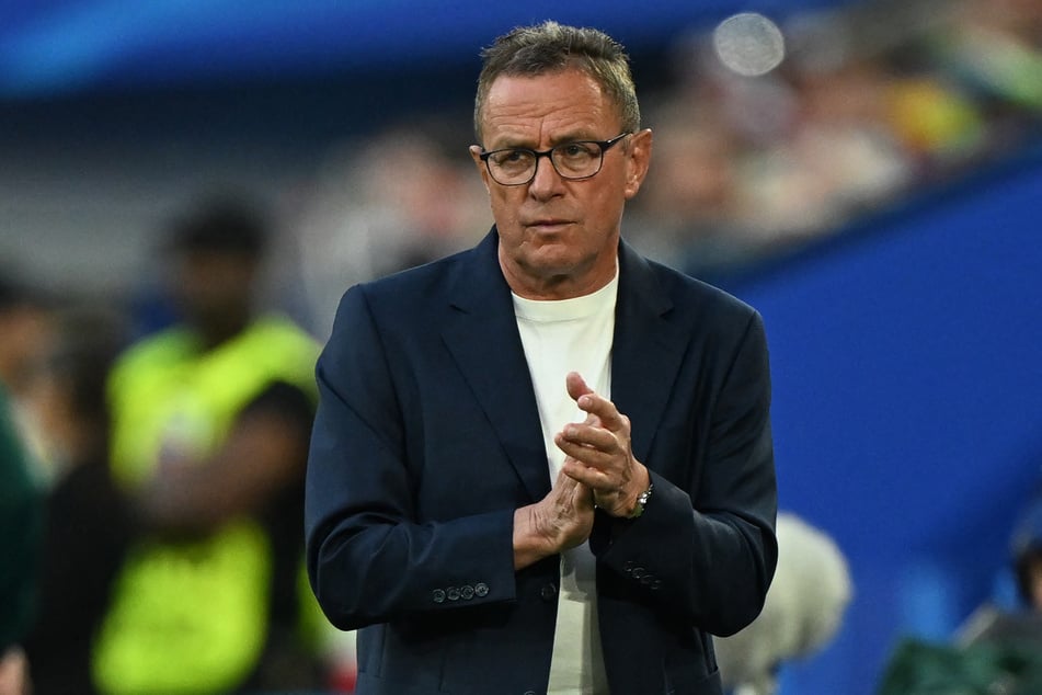 Ralf Rangnick (66), Teamchef der österreichischen Fußball-Nationalmannschaft, hat heftige Kritik um die Ohren gepfeffert bekommen.