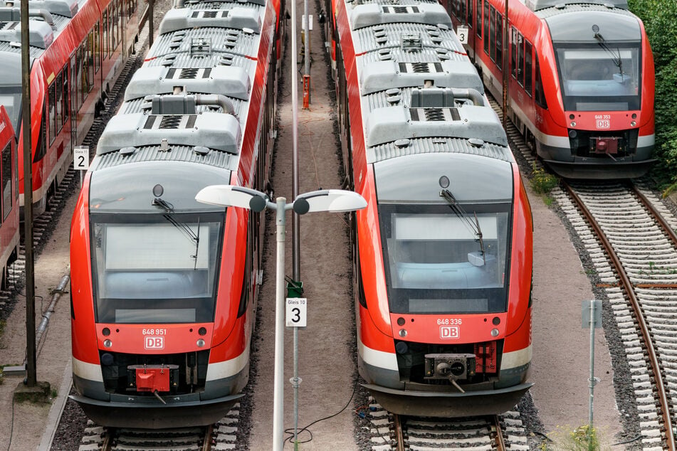 Hauptbahnhof zeitweise gesperrt: Bombendrohung in Kiel legt Zugverkehr lahm