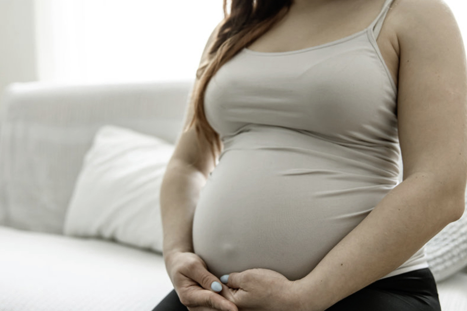 Schwangere verrät Freundin seltsamen Baby-Namen: Mit deren Reaktion hat sie nicht gerechnet