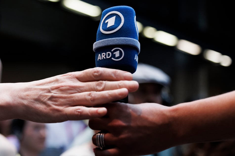 Das EM-Halbfinale der Frauen läuft in der ARD.