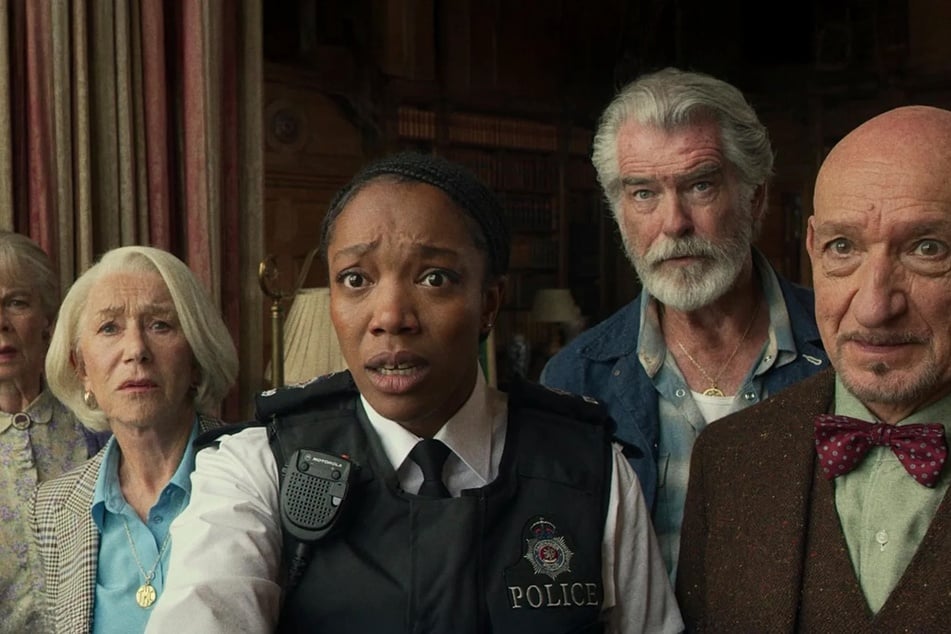 "The Thursday Murder Club" könnt Ihr Euch bei Netflix ansehen.