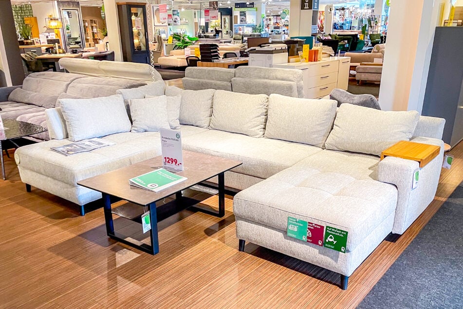 porta Wiedemar bleibt am Sonntag (2.11.) verkaufsoffen und gibt starke 25 Prozent auf ALLES.*¹