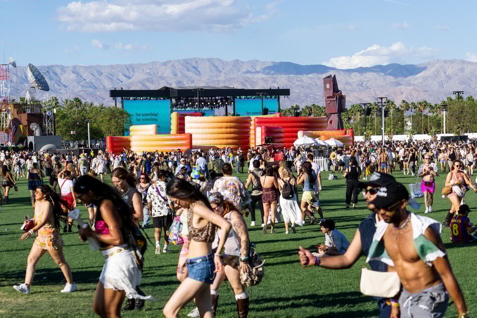 Festivalbesucher während des ersten Wochenendes des Coachella Valley Music and Arts Festival.