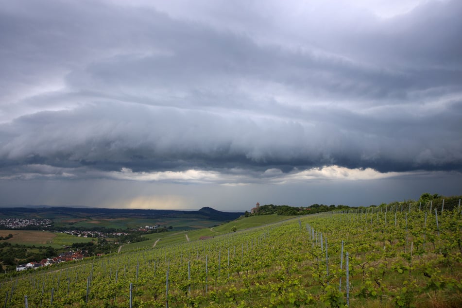Sommerliches Wetter zum Start ins Wochenende, doch dann droht der Umschwung