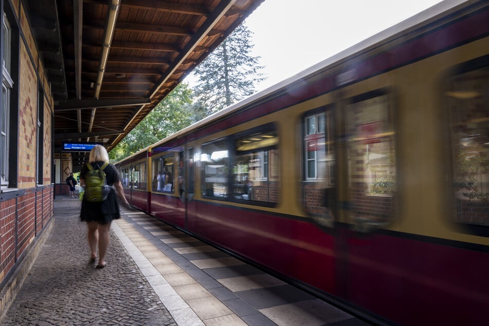 Der 19-Jährige muss sich nun wegen des Verdachts der Körperverletzung verantworten. (Symbolbild)