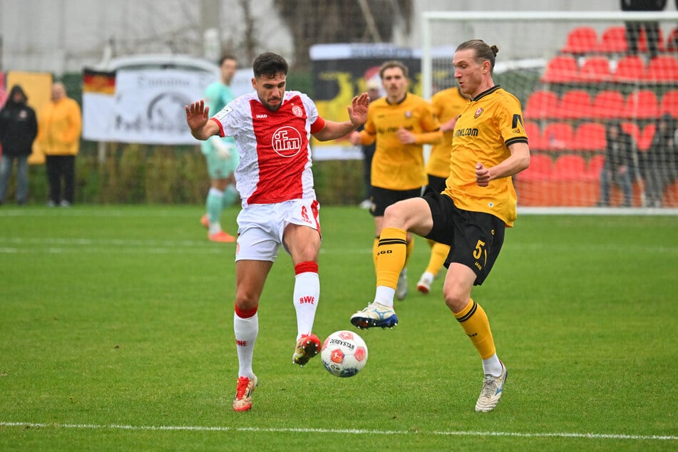 Im türkischen Trainingslager spielte Ahmet Arslan (31, l.) noch mit Rot-Weiss Essen gegen Dynamo. Jetzt wechselt der Offensivmann nach Australien.