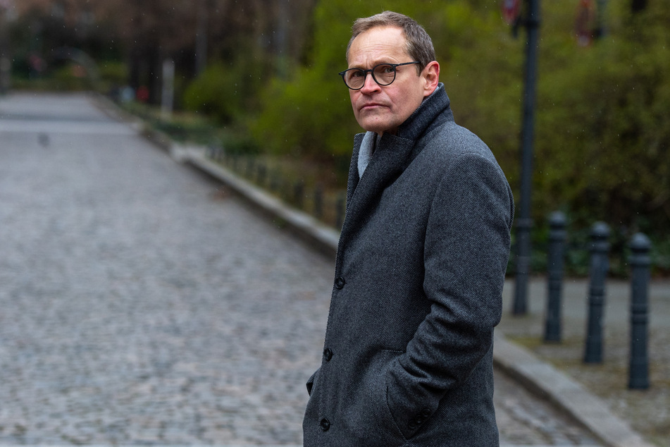 Berlins Regierendem Bürgermeister Michael Müller (56, SPD) erklärte, dass die Änderung des Infektionsschutzgesetzes noch bis zu zwei Wochen dauern könnte.