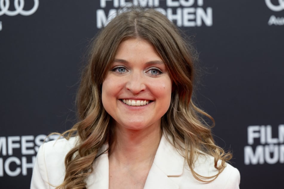 Der Schauspielerei bleibt Lara Mandoki (35) auf jeden Fall treu.