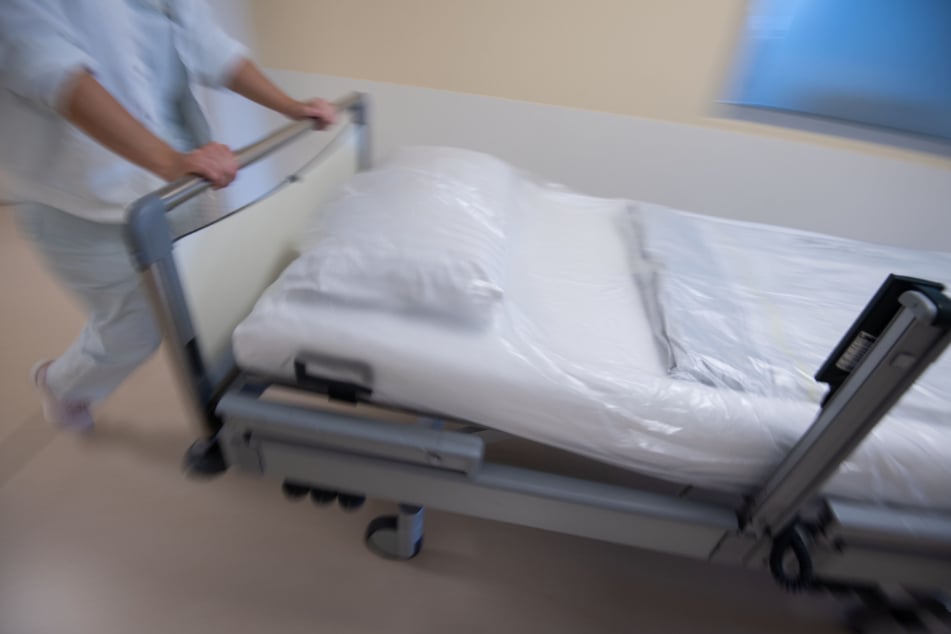 Die Zahl der infizierten Corona-Patienten auf den Normalstationen der baden-württembergischen Krankenhäuser geht zwar leicht zurück, sie bewegt sich aber weiter auf hohem Niveau.