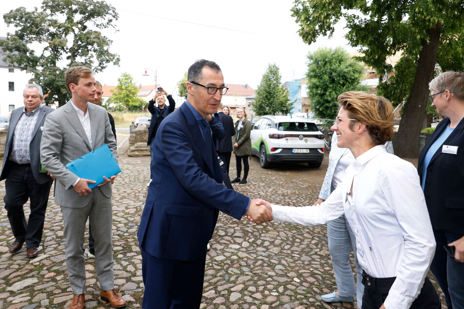 Bundeslandwirtschaftsminister Cem Özdemir (57, M.) vergangene Woche in Thallwitz im Wurzener Land.