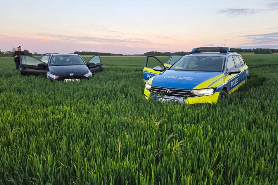 Eine Verfolgungsjagd von Ebersdorf bis Kubschütz endete am Sonntagabend auf einem Feld.