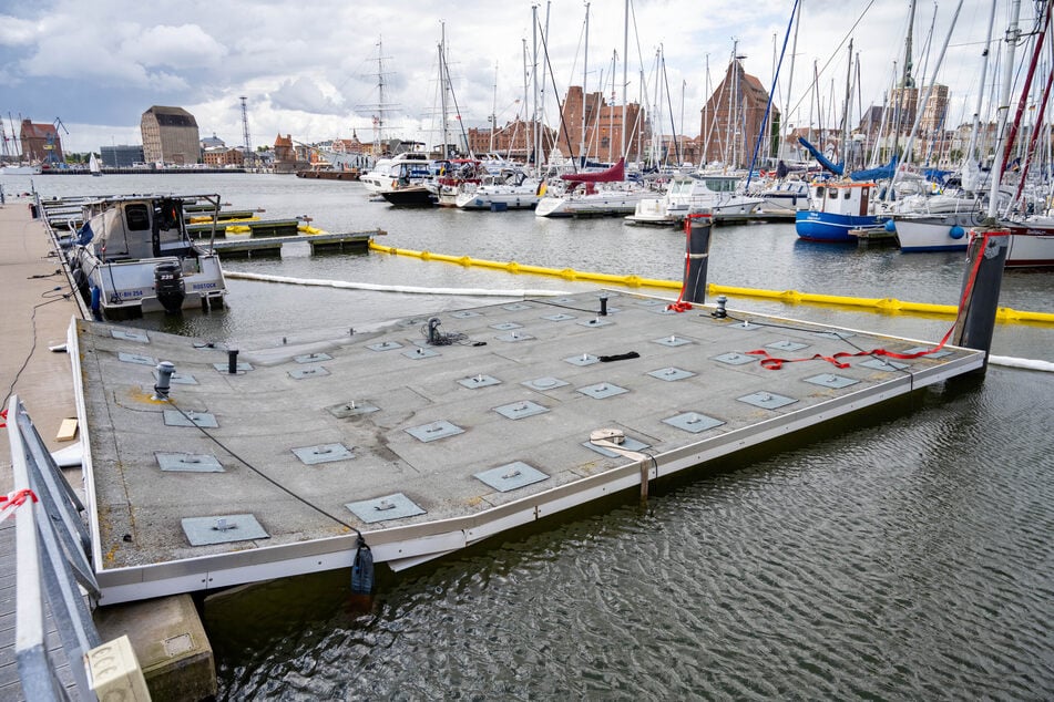 In Stralsund an der Nordmole wurde ein toter Mann gefunden. (Archivfoto)