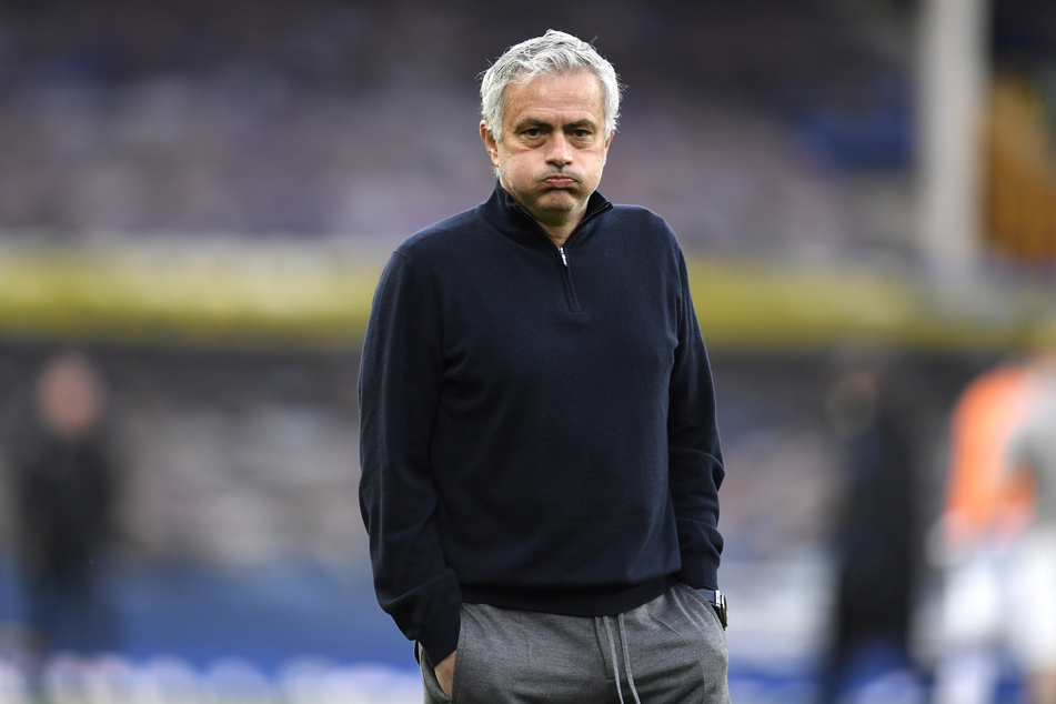 Aus bei Tottenham Hotspur! Der Klub hat Trainer José Mourinho (58) gefeuert.
