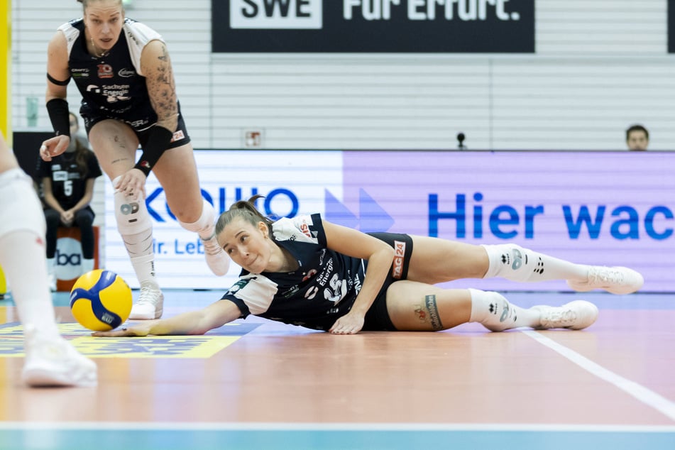 Da streckten sich Sarah Straube (24) und ihre DSC-Girls vergeblich, gegen Erfurt setzte es die dritte Pleite der Saison.