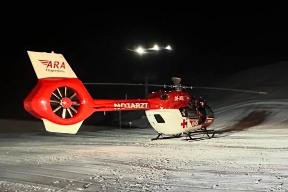 Die vier Jugendlichen mussten unter schwierigen Bedingungen per Helikopter gerettet werden. (Symbolbild)